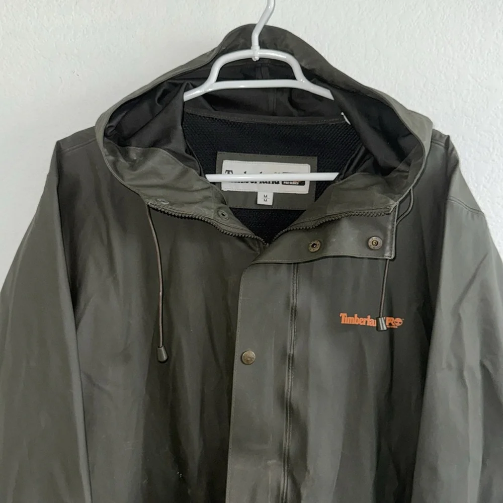 TIMBERLAND MENS PRO SERIES RAIN JACKET HOOD OLIVE GREEN PERFORMANCE OUTDOORS